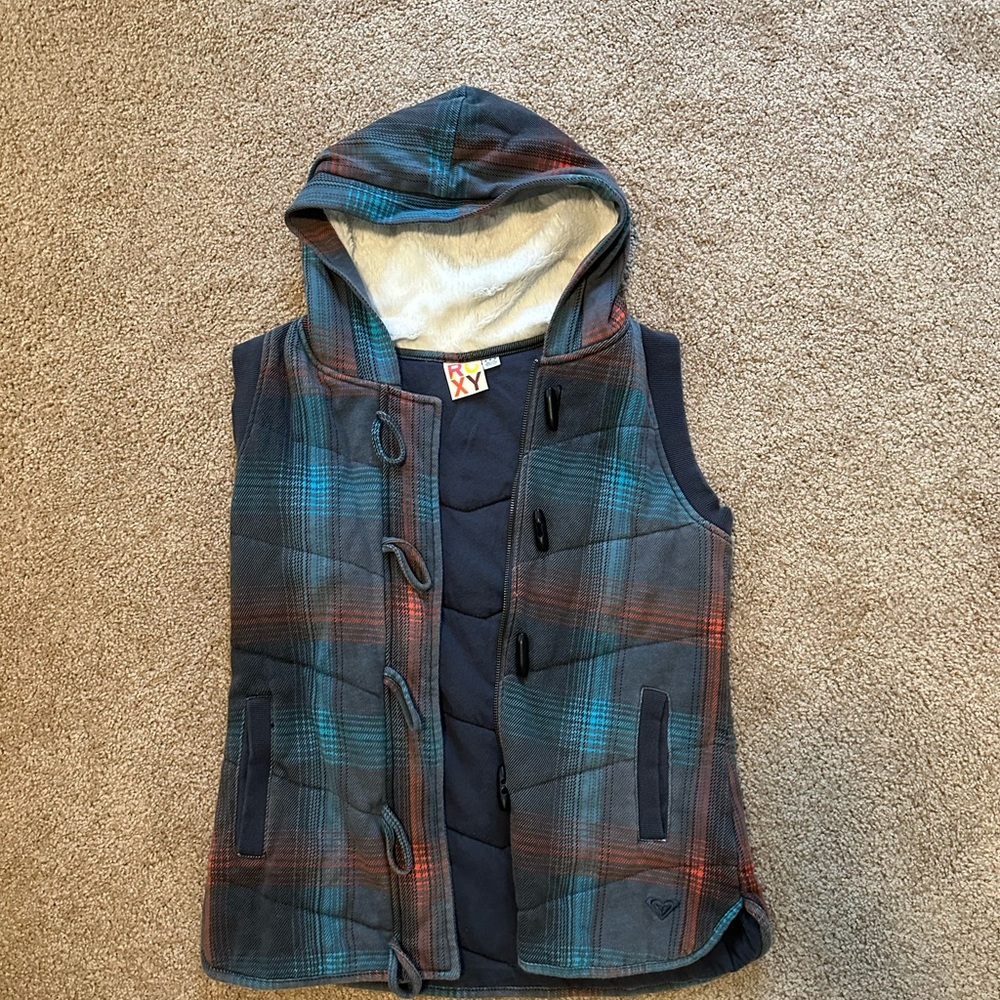 Roxy size M faux fur lined plaid vest